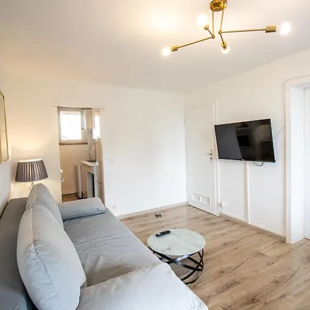 Messe-apartment Fuer 5 Gaeste Mit Balkon Und Lift Διαμέρισμα Ανόβερο