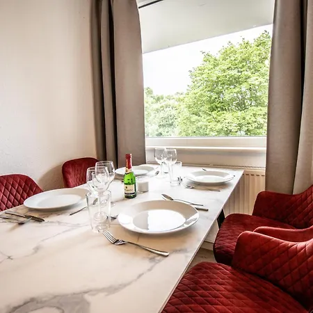 Messe-apartment Fuer 5 Gaeste Mit Balkon Und Lift Apartment Hannover