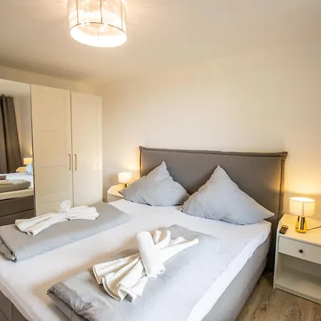 Διαμέρισμα Messe-apartment Fuer 5 Gaeste Mit Balkon Und Lift Ανόβερο