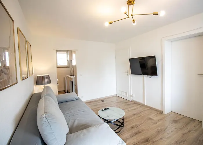 Messe-apartment Fuer 5 Gaeste Mit Balkon Und Lift 公寓 汉诺威