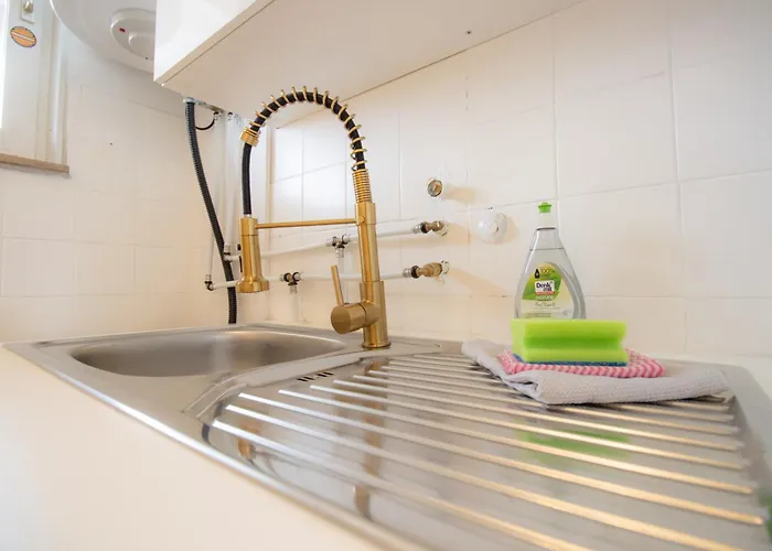 Messe-apartment Fuer 5 Gaeste Mit Balkon Und Lift *