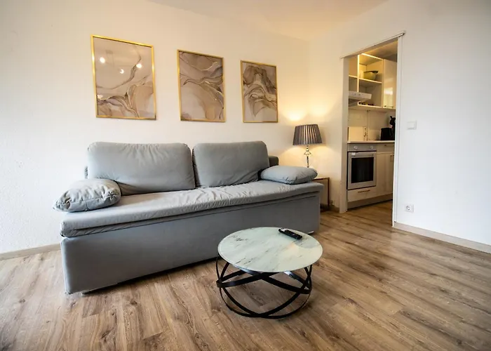 Apartamento Messe-apartment Fuer 5 Gaeste Mit Balkon Und Lift *