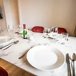 Messe-apartment Für 5 Gäste Mit Balkon Und Lift Apartamento *